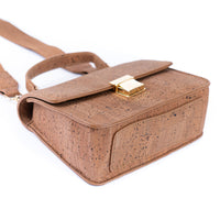 Chic Natural Cork Crossbody Bag with Gold Clasp