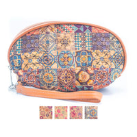 Sustainable and durable cork clutch bag, ideal for the eco-conscious woman.